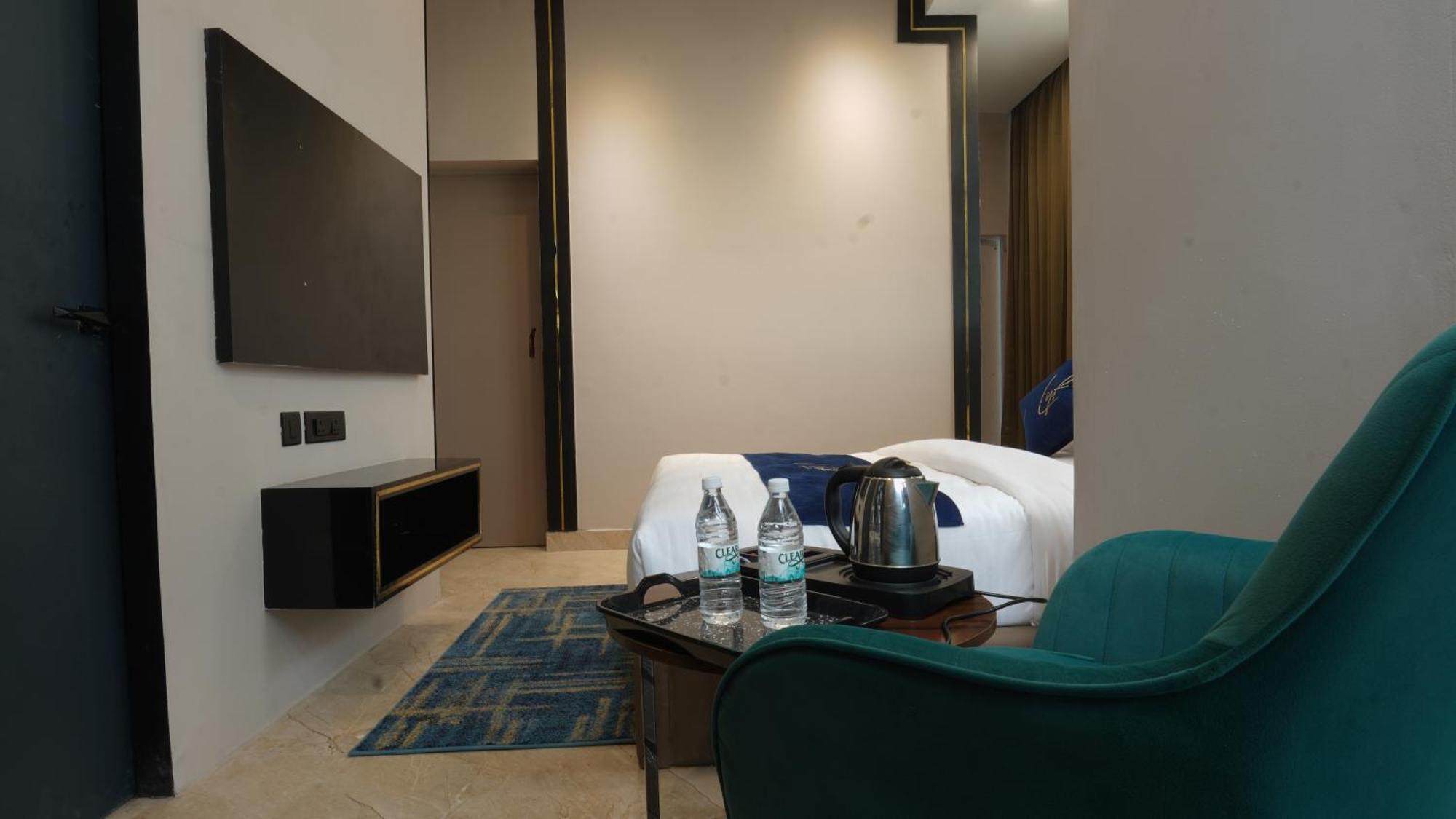 Aquila Grand Suites - Noida Sector 136 Exterior photo