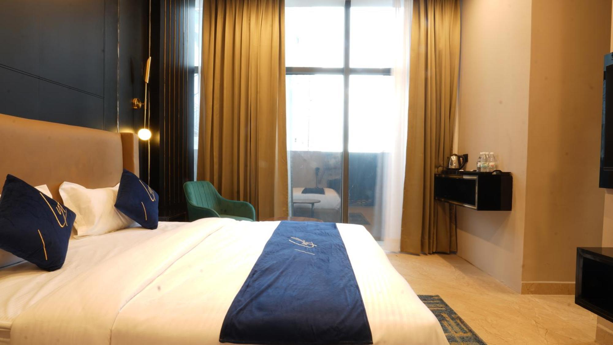 Aquila Grand Suites - Noida Sector 136 Exterior photo