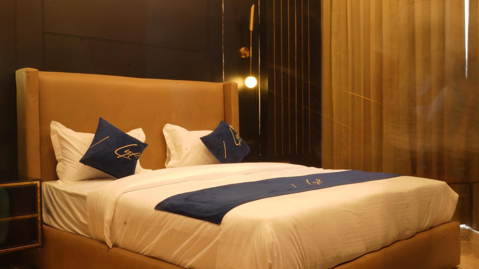 Aquila Grand Suites - Noida Sector 136 Exterior photo